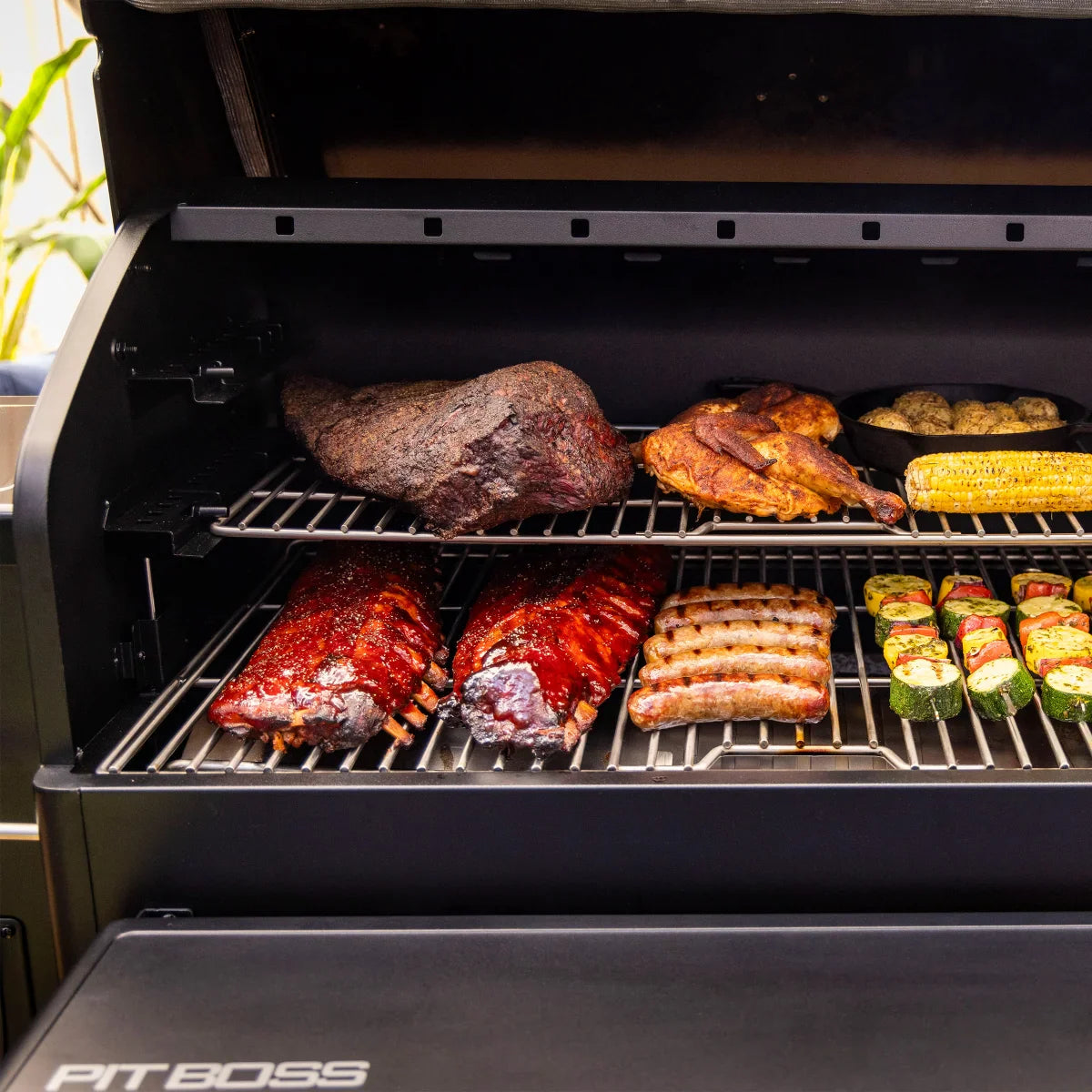 Pit Boss 1600 Heritage Pellet Grill with Cover