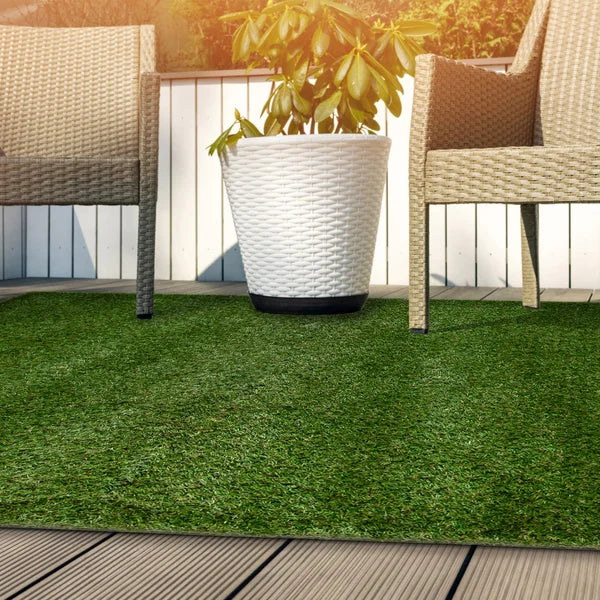 Deluxe Artificial Turf Indoor/Outdoor Mat