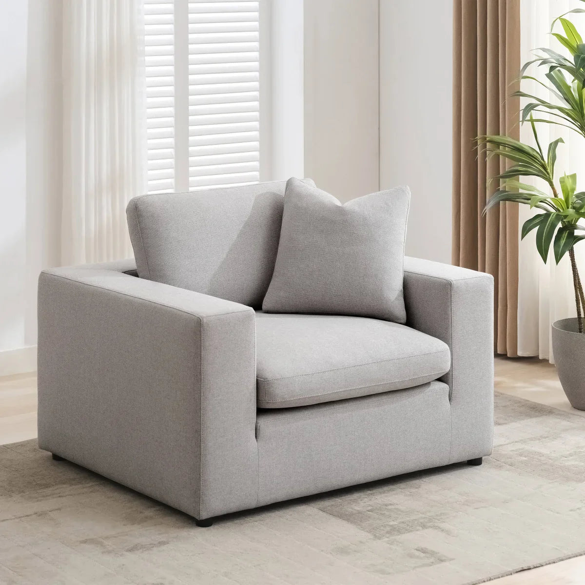 Urban Lounge Fabric Chair