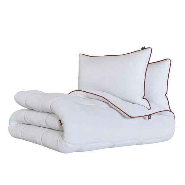 Swiss Comforts Renaissance Collection 3-piece Down Alternative Duvet and Pillow Set