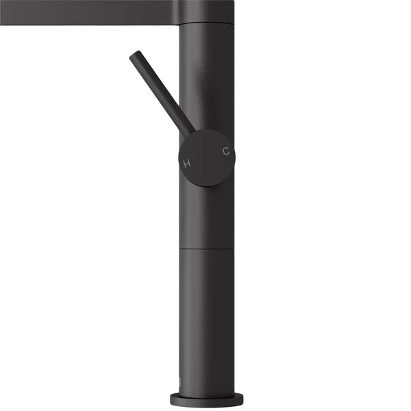 VIGO Edison Pro 20 in. Single handle Pull-Down Kitchen Faucet