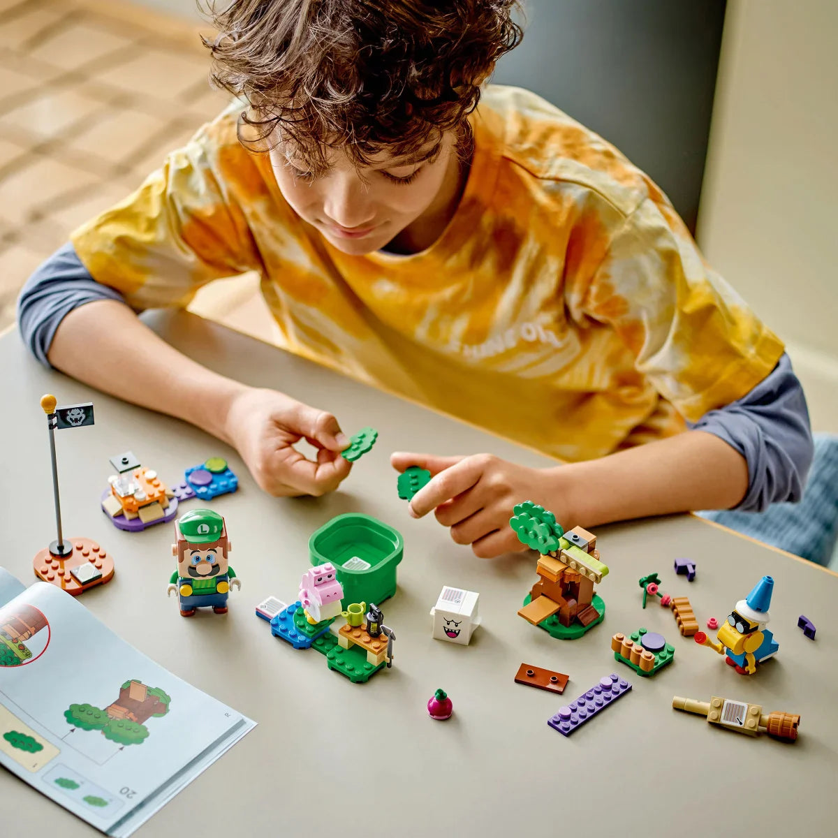 LEGO Super Mario Adventures with Interactive LEGO Luigi