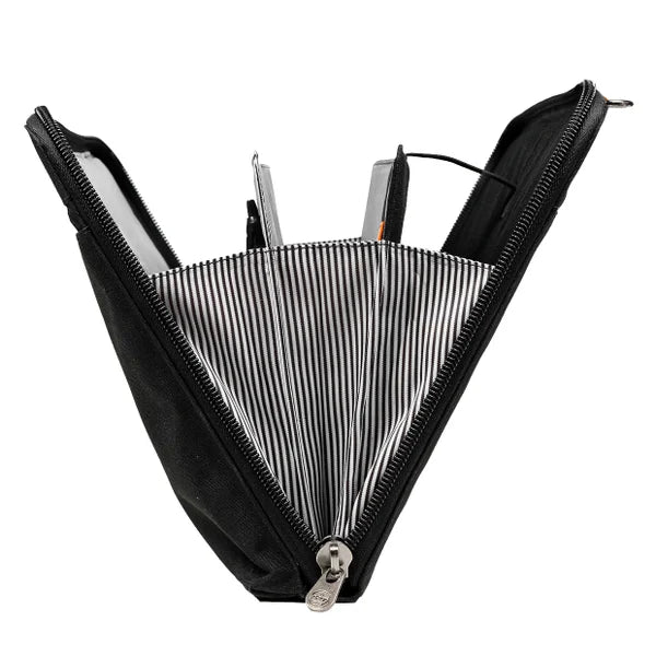 PKG Wellington 10 L Laptop Messenger Bag