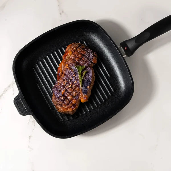 XD Cast Aluminium Square Grill Pan, 24.13 cm x 24.13 cm (9.25 in. x 9.5 in.)