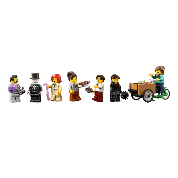 LEGO Icons Tudor Corner Building Kit with Bonus LEGO Architecture London