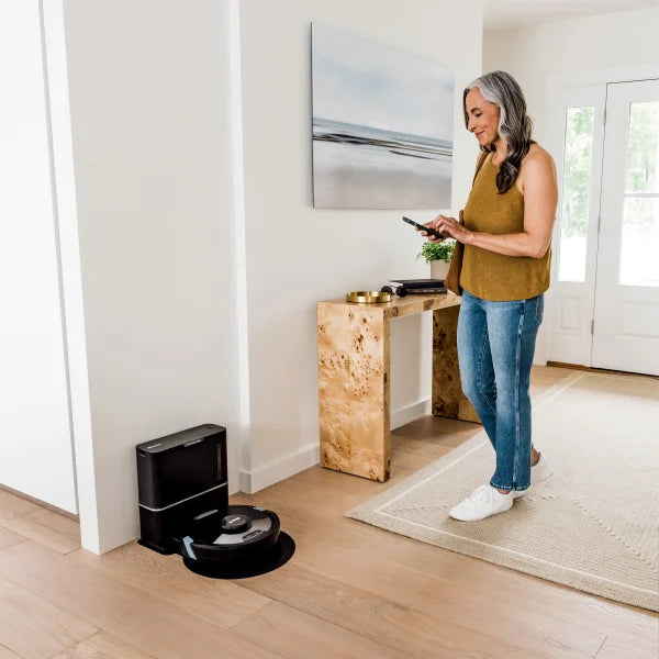 Shark Matrix Plus 2-In-1 Robot Self-Empty Vacuum and Mop with Self-Empty HEPA Base